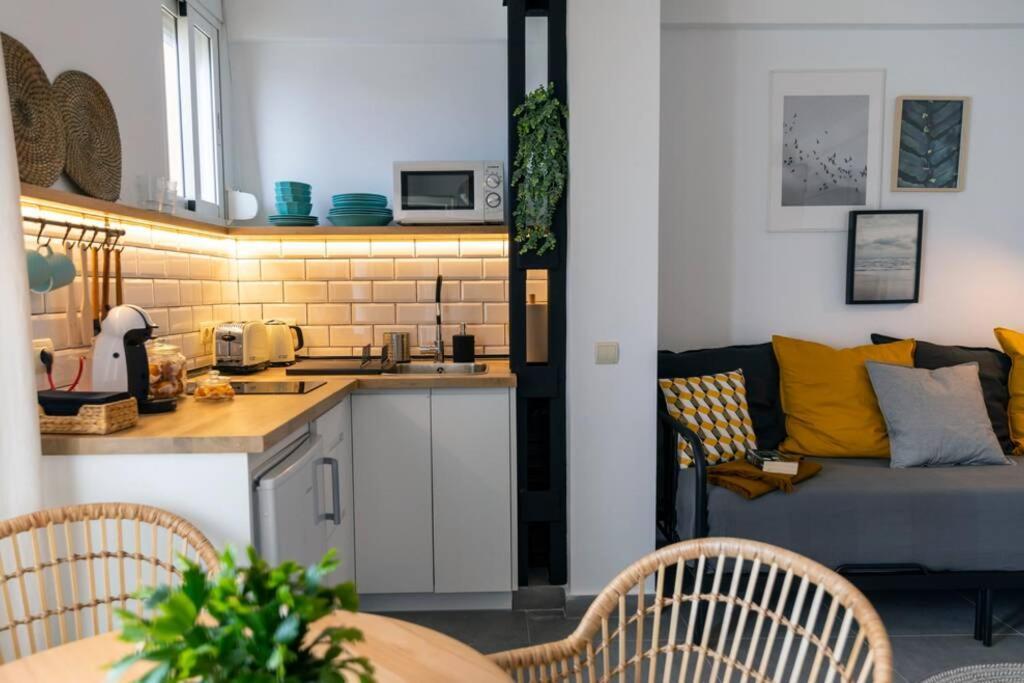 Beachfront Apartment Near Marbella Sitio de Calahonda Εξωτερικό φωτογραφία
