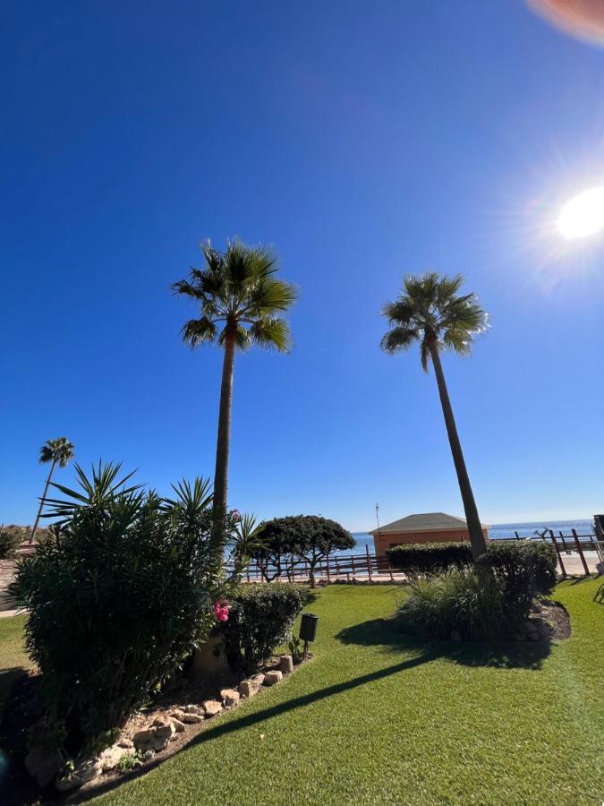 Beachfront Apartment Near Marbella Sitio de Calahonda Εξωτερικό φωτογραφία