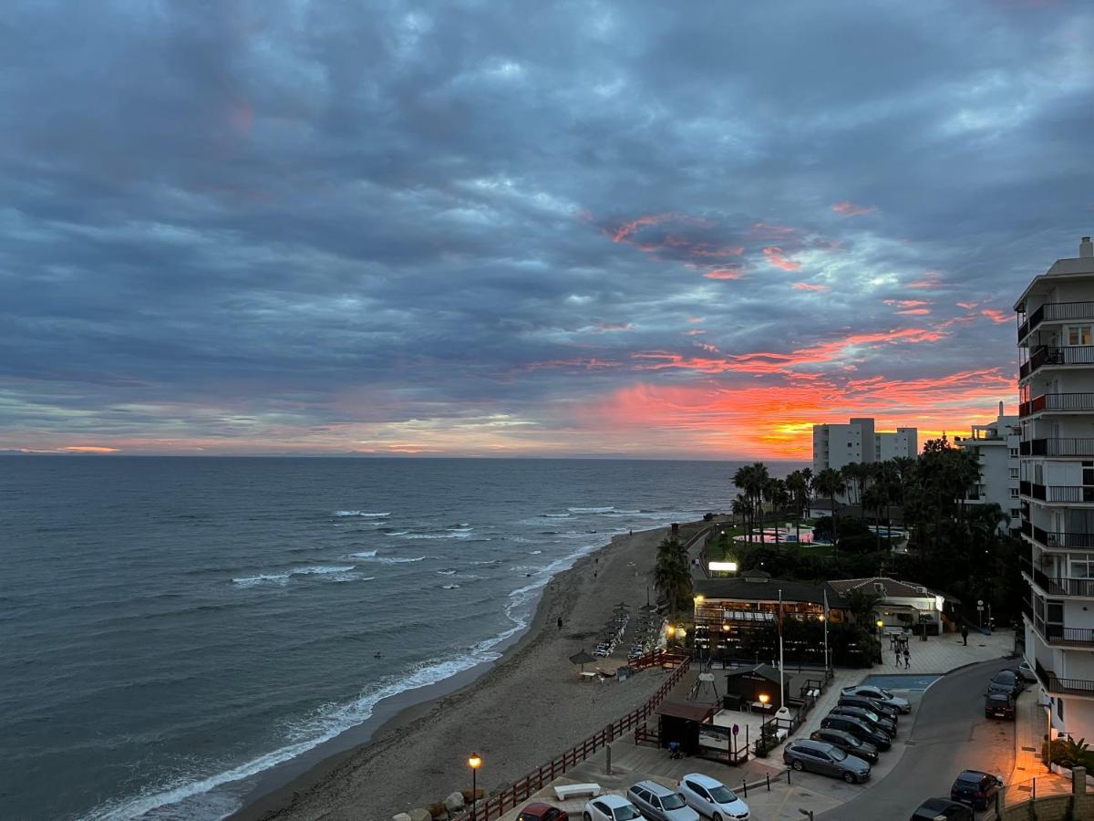 Beachfront Apartment Near Marbella Sitio de Calahonda Εξωτερικό φωτογραφία